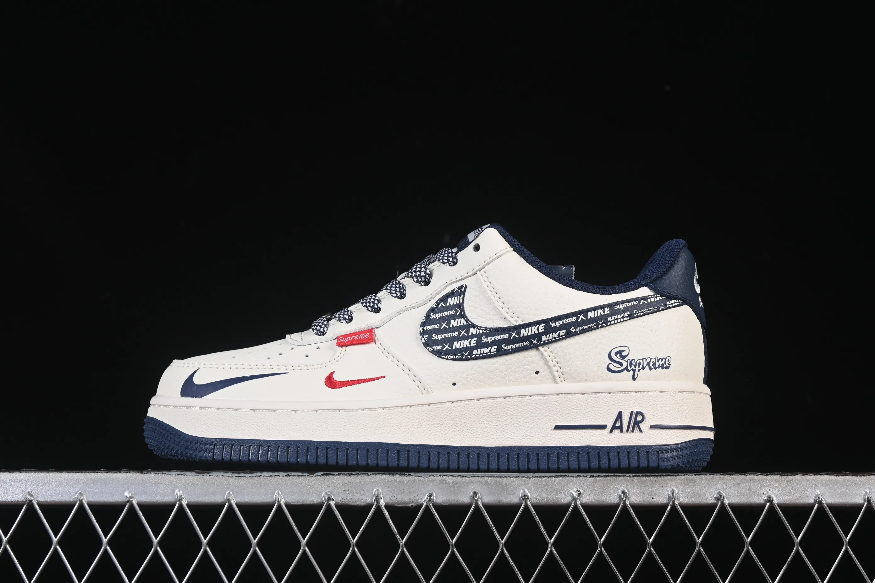 All categories Nk Air Force 1 Air Force series Nk Air Force 1 Low Air Force low top Nike Air Force 1'07 Low joint off-white camouflage red and blue hook Air Force 1 low-top casual sneakers XD2588-609